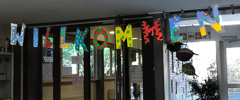 Schulbezogene Sozialarbeit an der Helmut-James-von-Moltke-Schule in Nord-Charlottenburg, Eingang